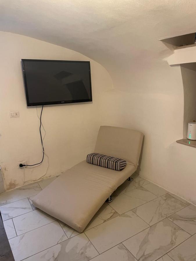 Mory&Clary Cave Palese Airport Bed & Breakfast Bari Ngoại thất bức ảnh